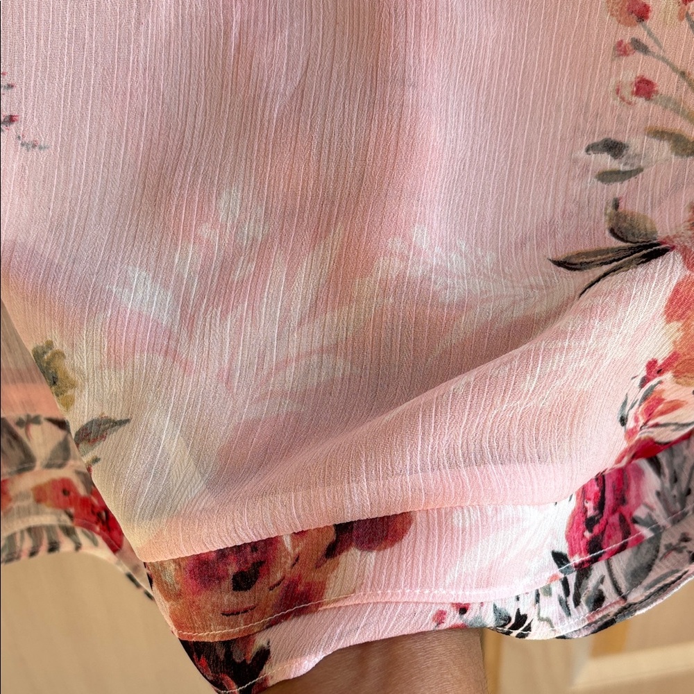 Kut from the Kloth Pink Floral Sheer Blouse NWOT - Picture 10 of 13